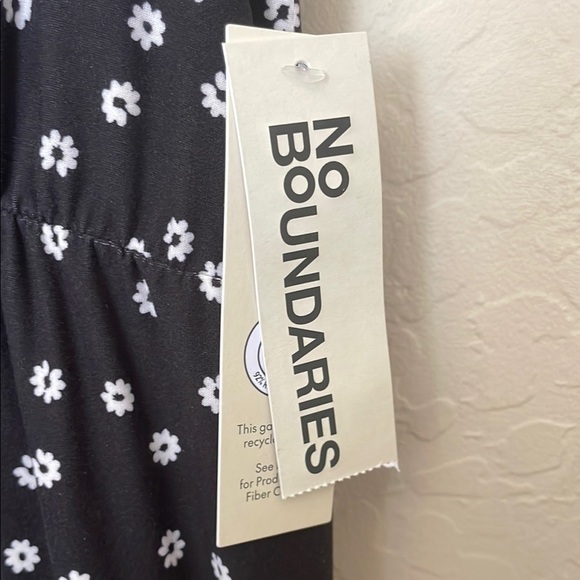 Black and White Polka Dot Dress - Picture 3 of 4